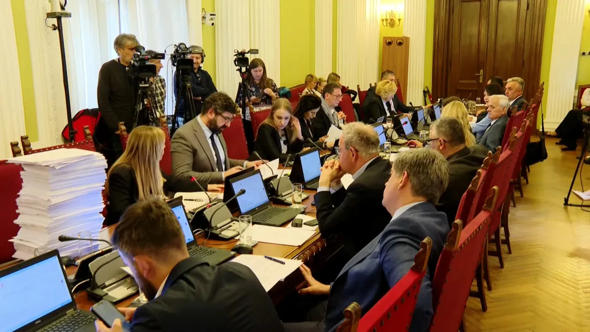 Committee adopts list of candidates for media regulator