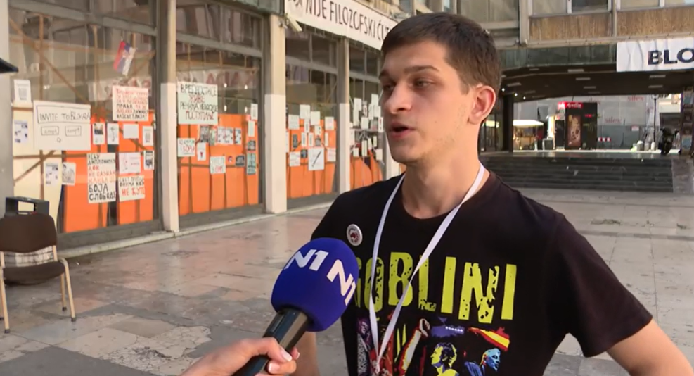 Student Filozofskog: Policajci me 10 minuta tukli u marici, naizmenično šamarali, glavu mi udarali u staklo