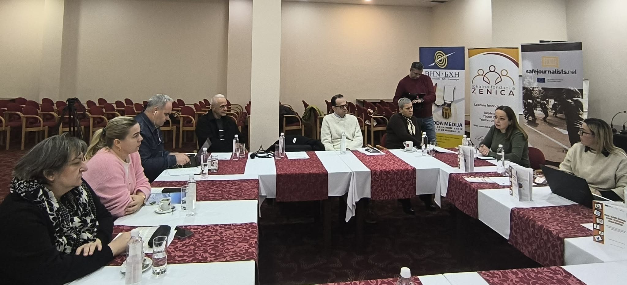 Izvještaj “Prava i slobode novinara u BiH: Lokalni kontekst“ predstavljen u Zenici