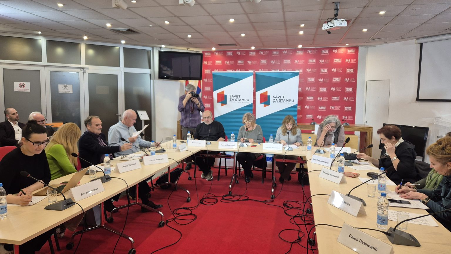 Savet za štampu: Prokupačke vesti, Nova.rs i Republika prekršili Kodeks, Pirot plus onlajn i Istinomer nisu