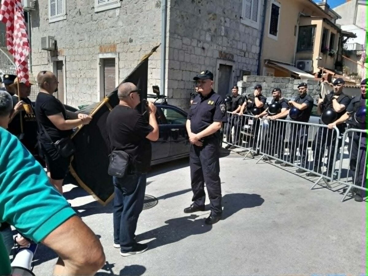 Nova runda maltretiranja proustaškog huškača Kelemineca